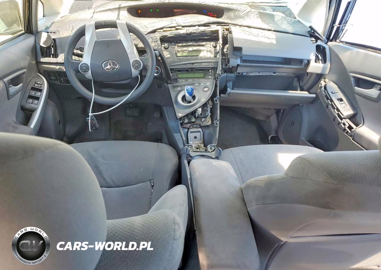 2011 Toyota Prius Three VIN:JTDKN3DU3B1389819 - 8