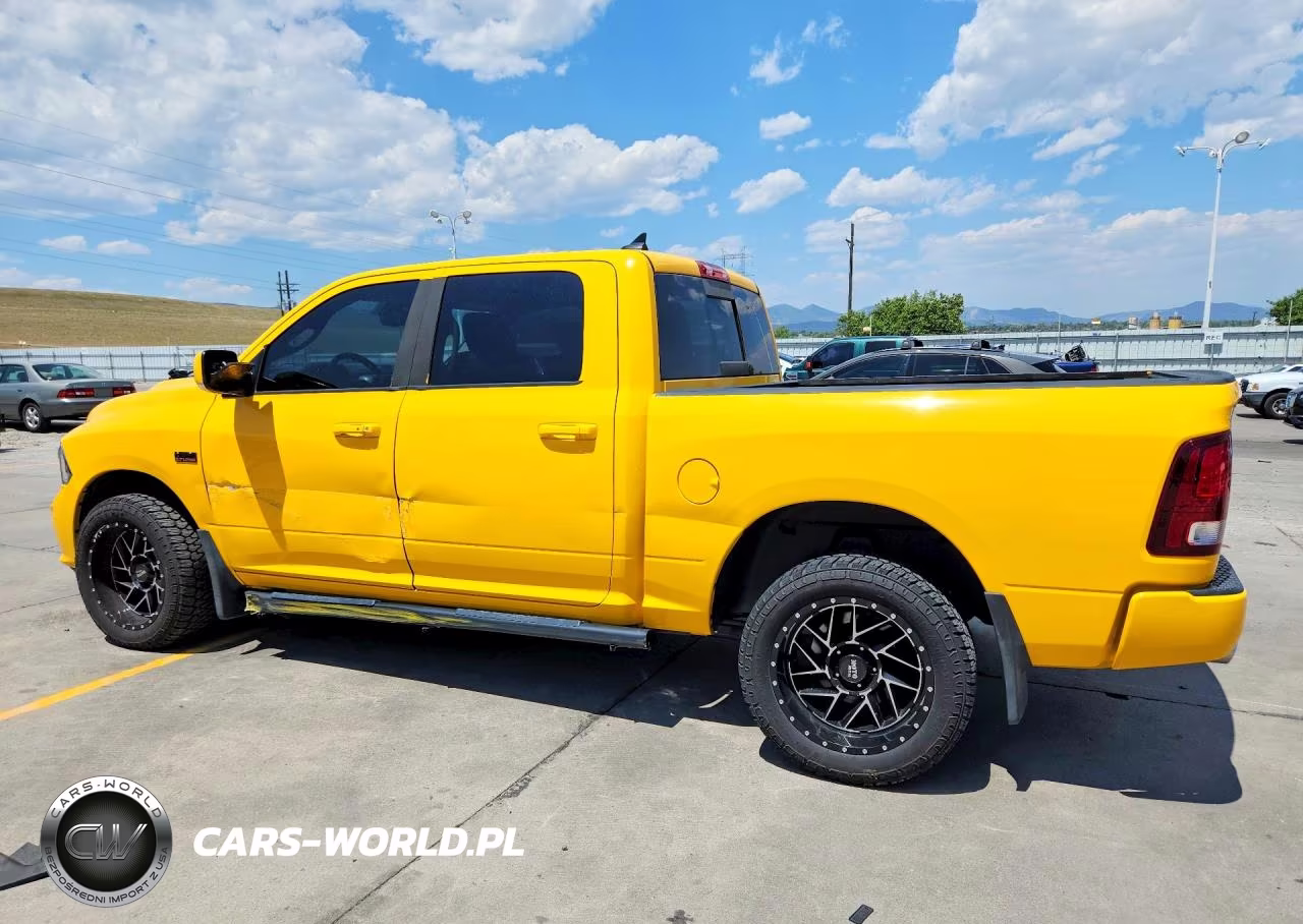 2016 Ram 1500 Sport VIN:1C6RR7MT9GS354082 - 2