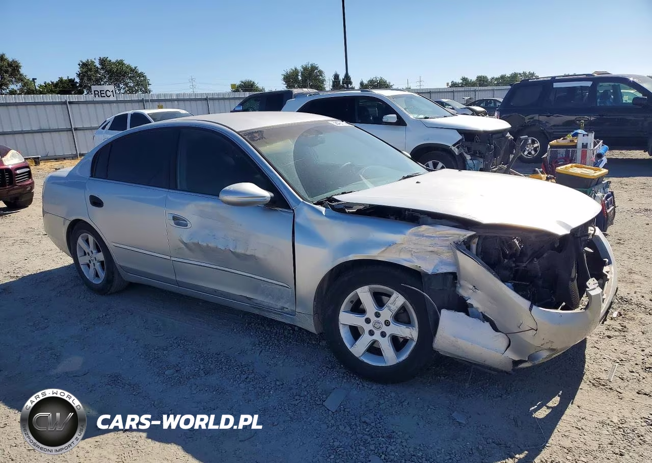 2002 Nissan Altima S Automatic VIN:1N4AL11D92C196837 - 4