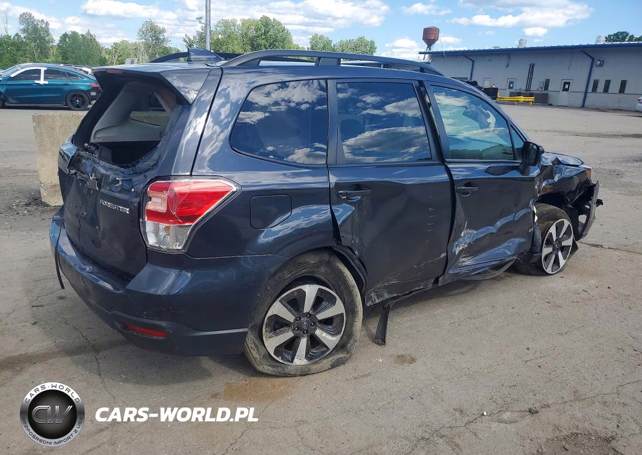 2017 Subaru Forester 2.5I Premium VIN:JF2SJAEC8HH529435 - 3
