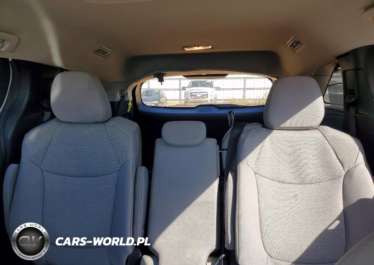 2026 Toyota Sienna VIN:5TDKSKFC7TS231527 - 10