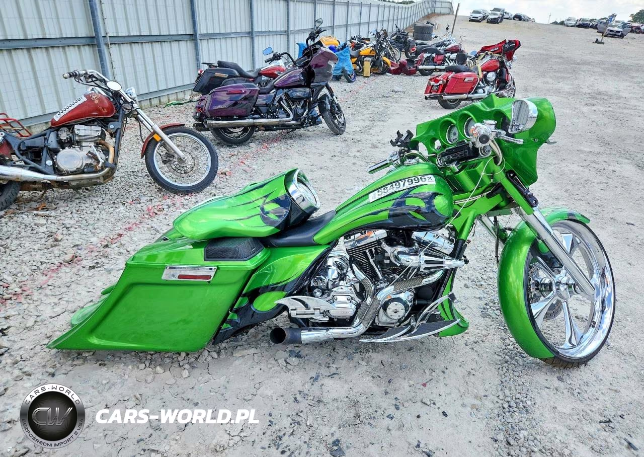 2011 Harley-Davidson Flhx