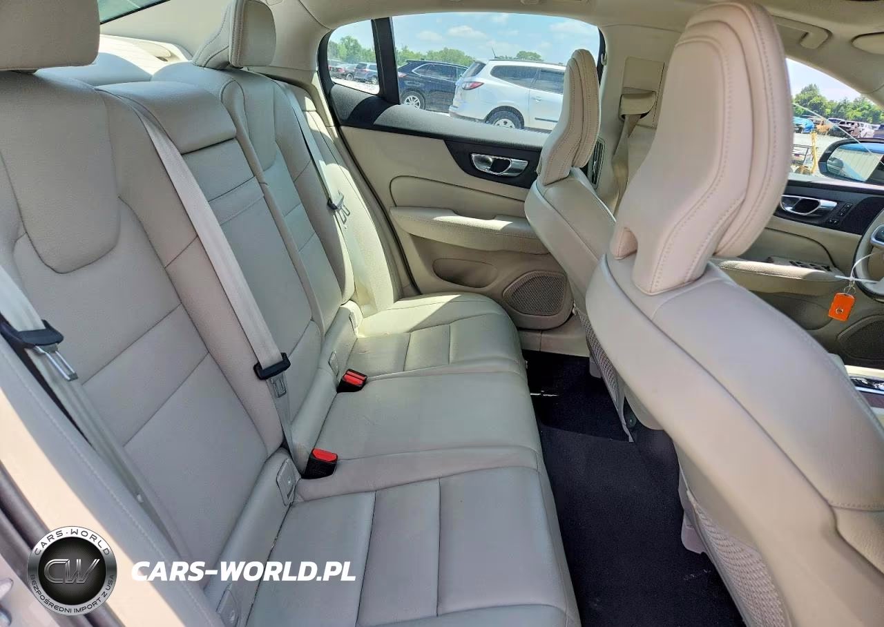 2021 Volvo S60 T5 Momentum VIN:7JR102TZXMG117934 - 10