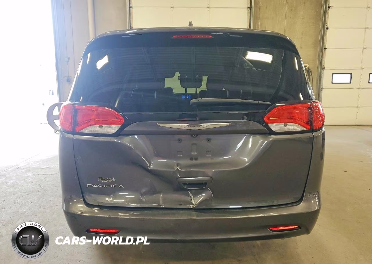 2017 Chrysler Pacifica Touring VIN:2C4RC1DG9HR725688 - 6