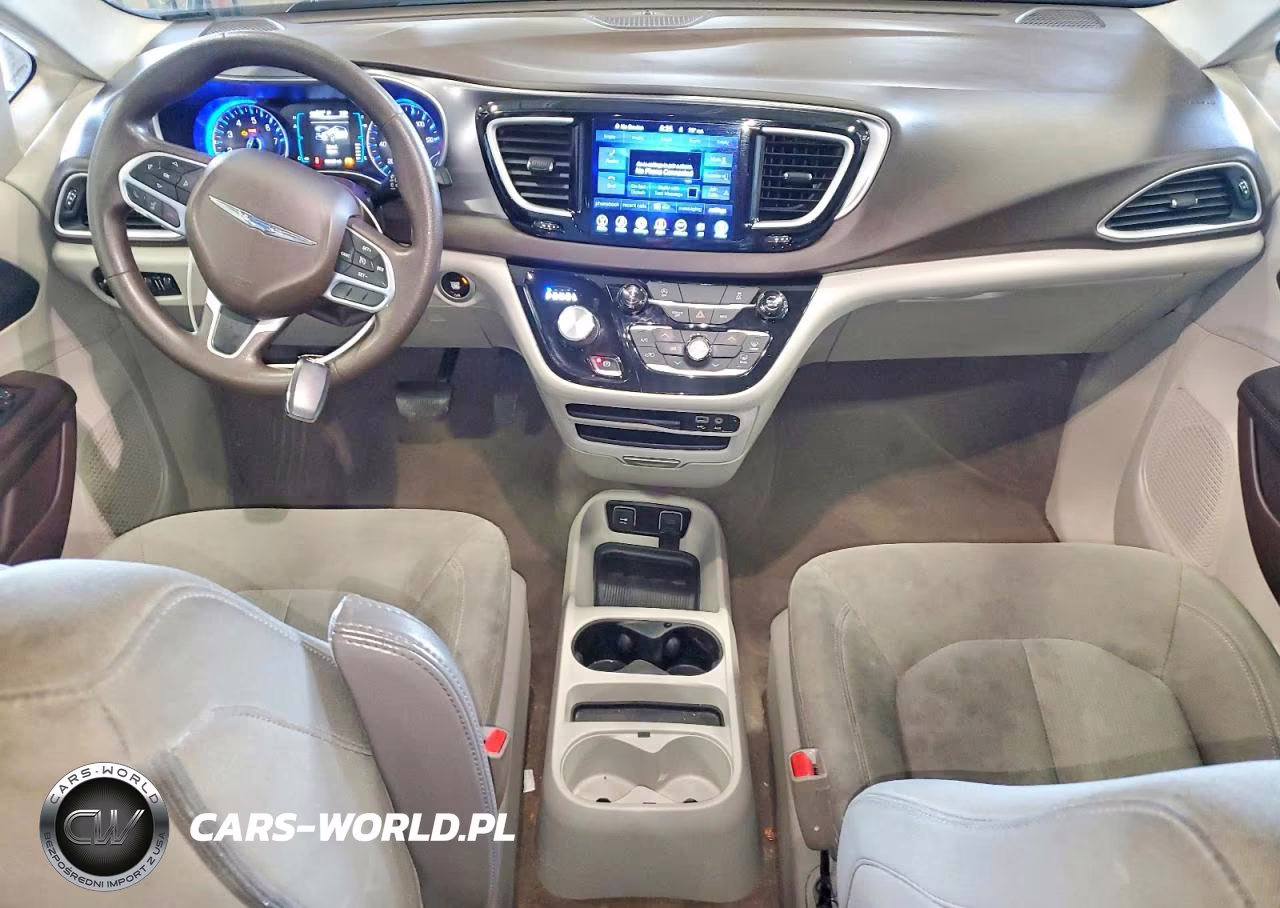 2017 Chrysler Pacifica Touring VIN:2C4RC1DG9HR725688 - 8