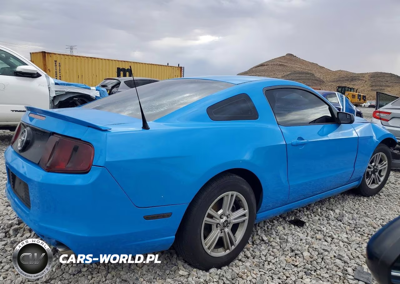 2014 Ford Mustang VIN:1ZVBP8AM6E5252735 - 3