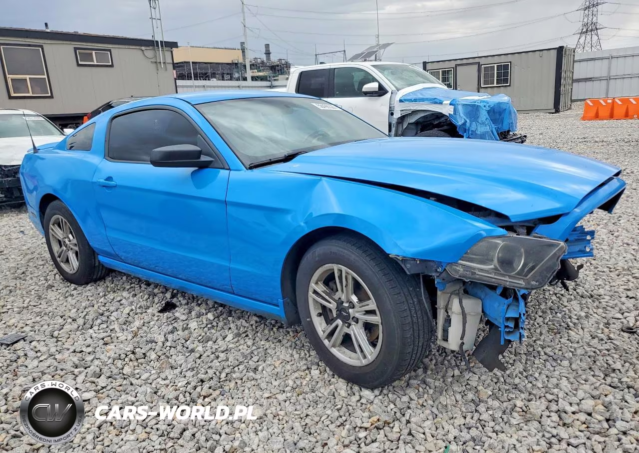 2014 Ford Mustang VIN:1ZVBP8AM6E5252735 - 4