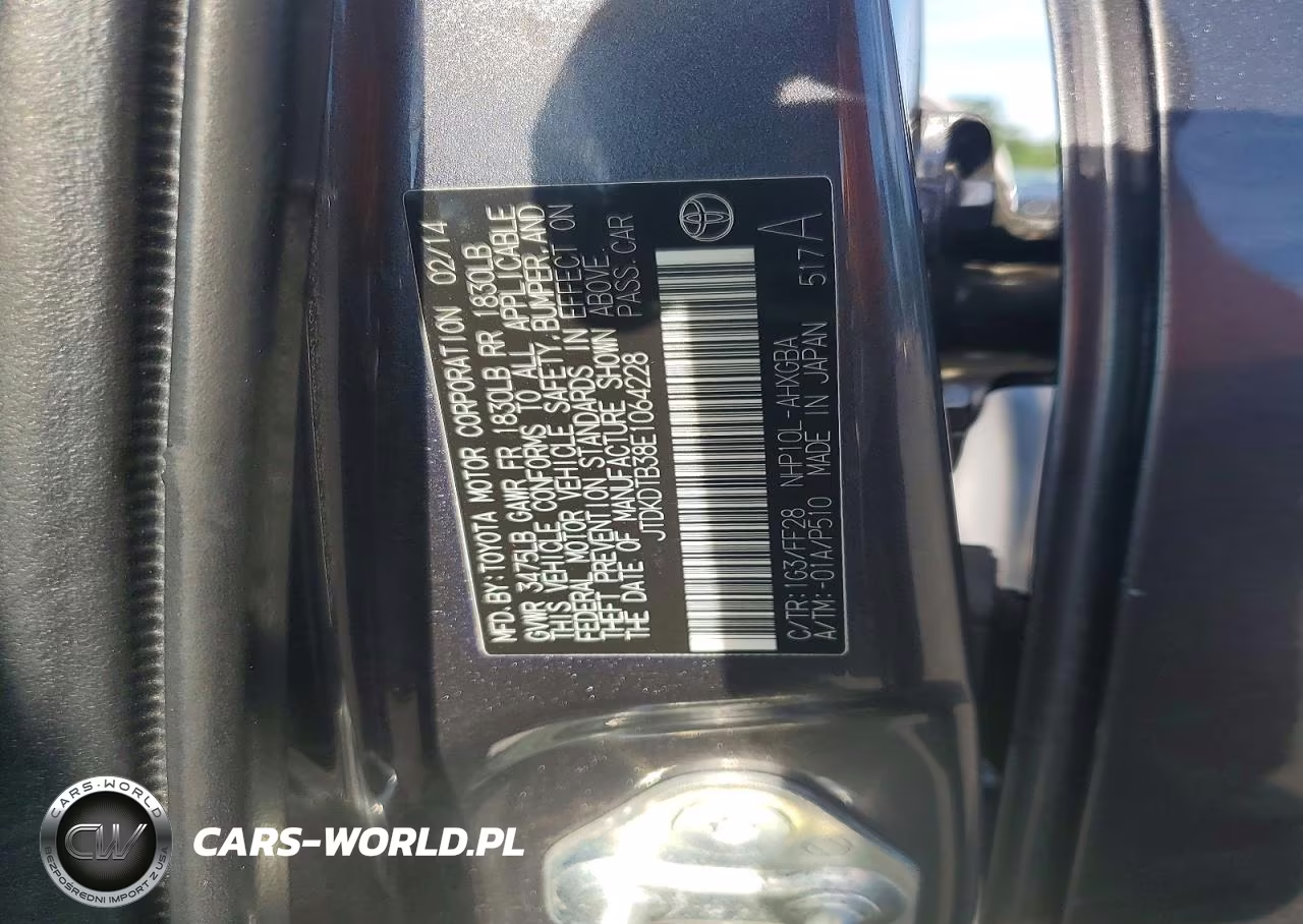 2014 Toyota Prius C Three VIN:JTDKDTB38E1064228 - 12