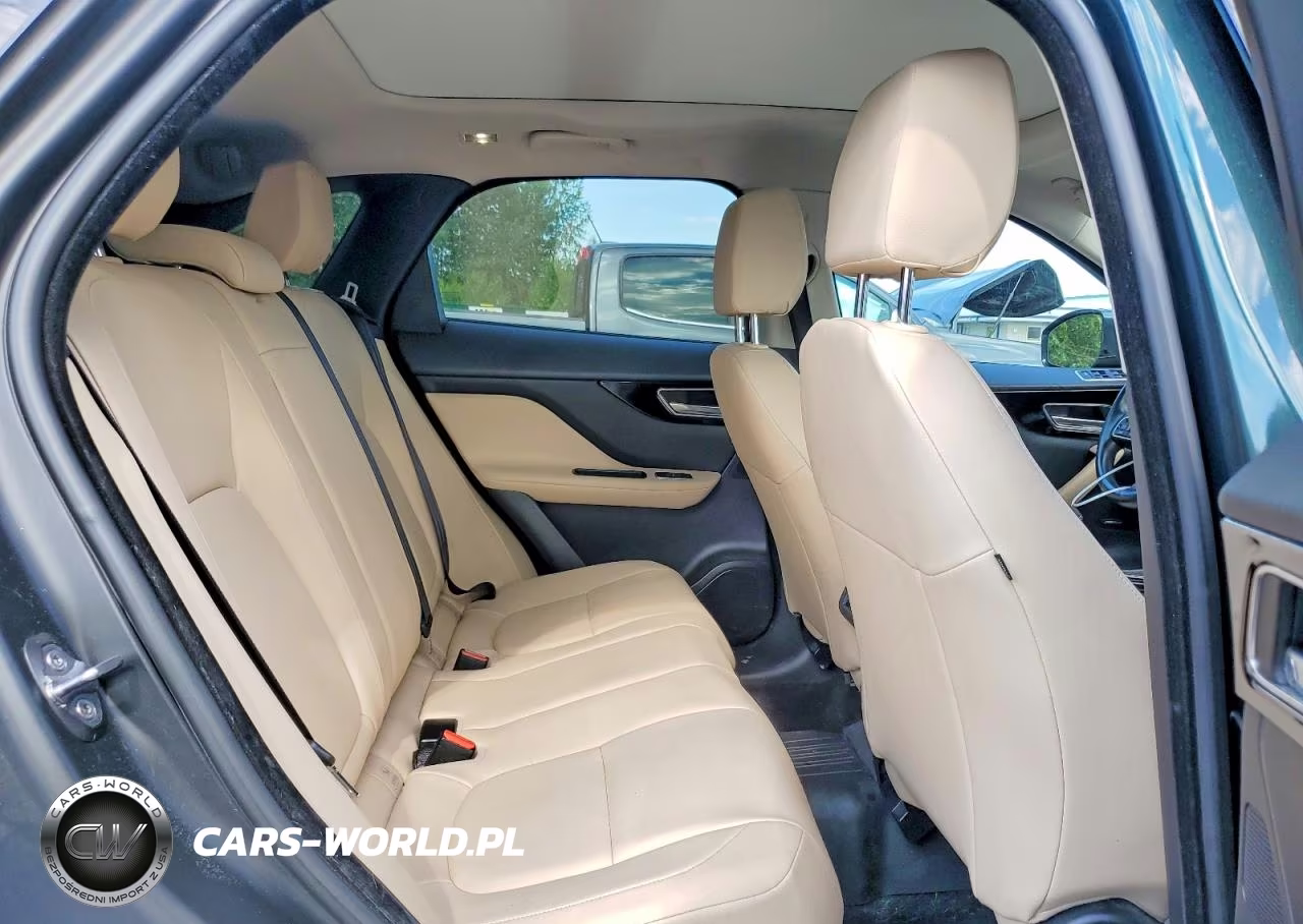 2018 Jaguar F-Pace Premium VIN:SADCJ2FX4JA294481 - 11