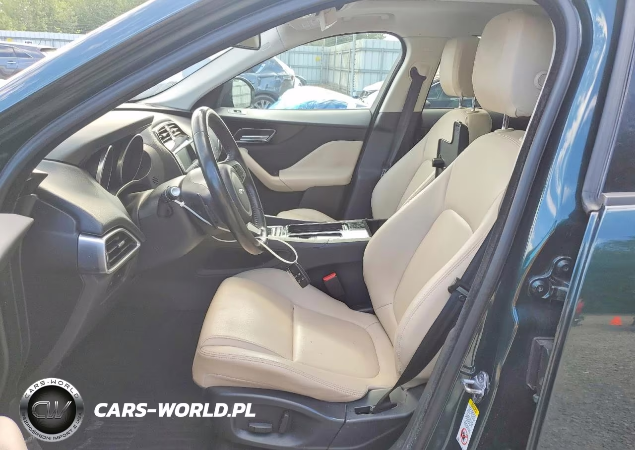 2018 Jaguar F-Pace Premium VIN:SADCJ2FX4JA294481 - 7