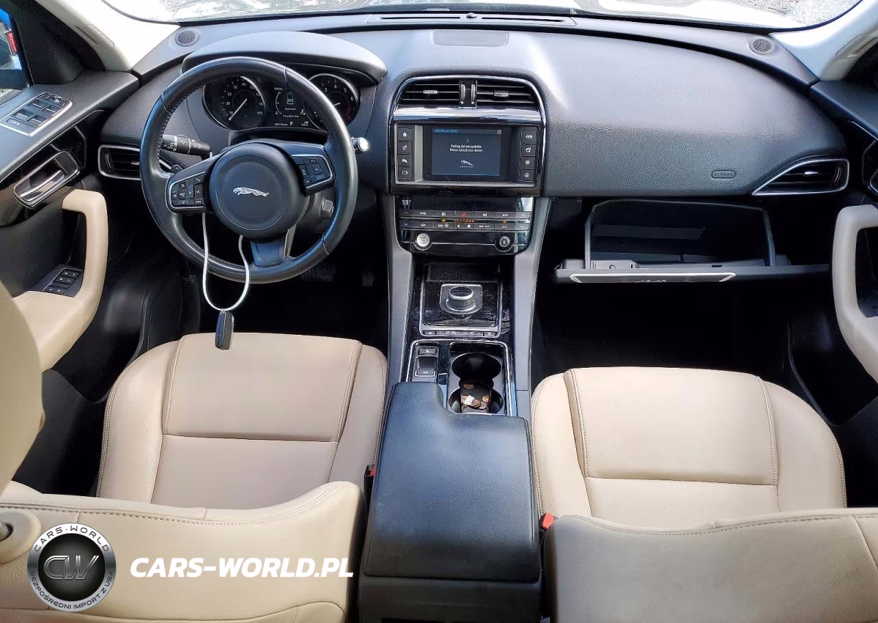 2018 Jaguar F-Pace Premium VIN:SADCJ2FX4JA294481 - 8