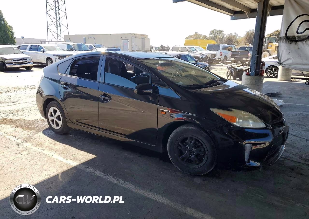 2012 Toyota Prius Four VIN:JTDKN3DUXC5413155 - 4