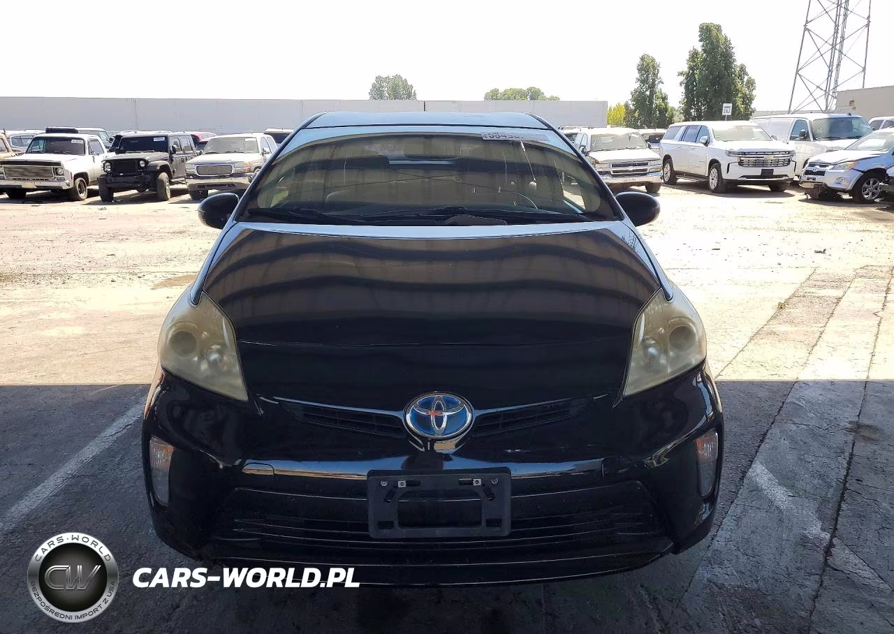 2012 Toyota Prius Four VIN:JTDKN3DUXC5413155 - 5