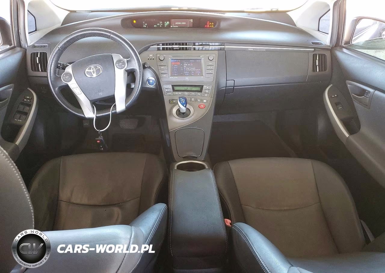 2012 Toyota Prius Four VIN:JTDKN3DUXC5413155 - 8