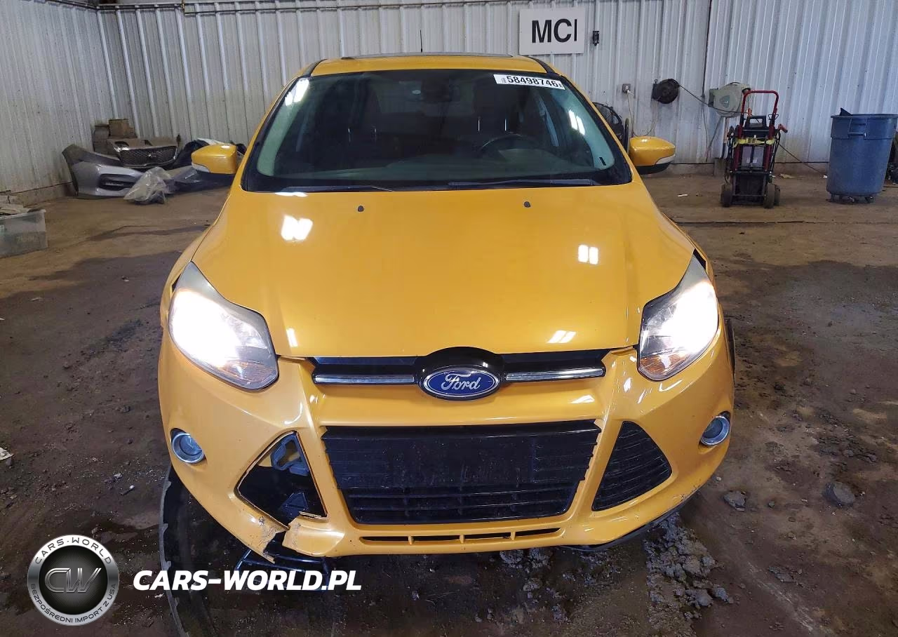 2012 Ford Focus Titanium VIN:1FAHP3N25CL145313 - 5