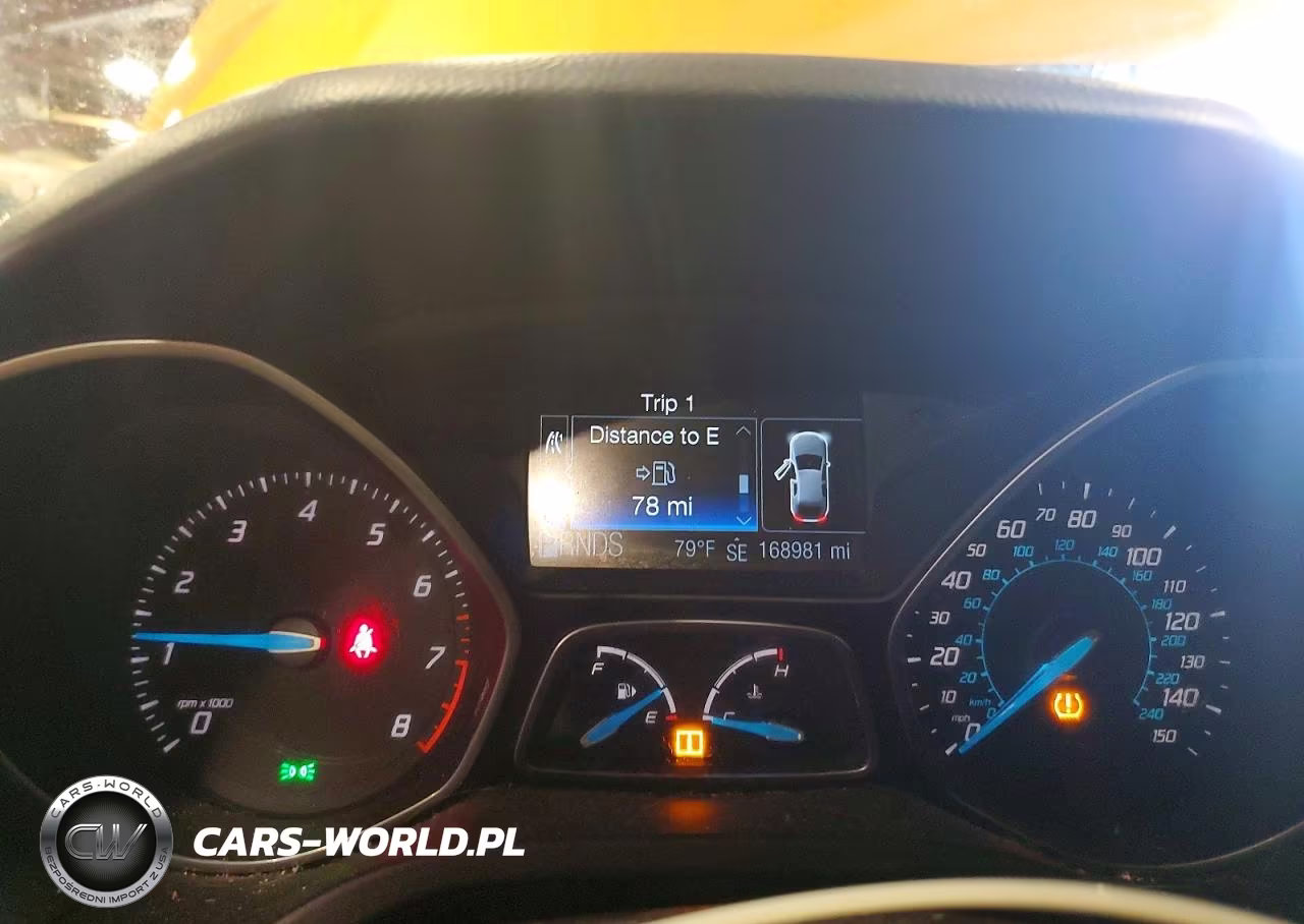2012 Ford Focus Titanium VIN:1FAHP3N25CL145313 - 9