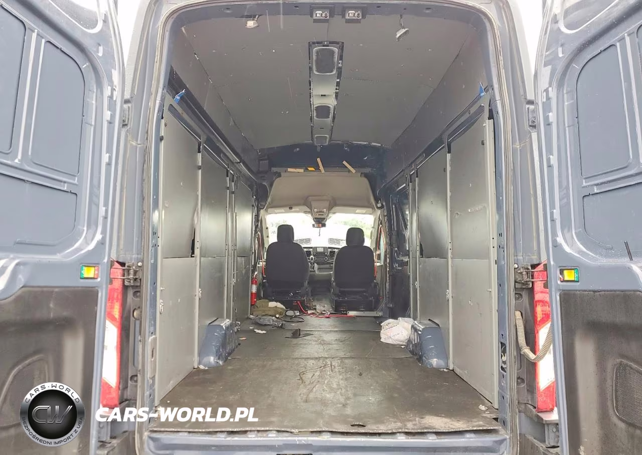 2020 Ford Transit T-250 VIN:1FTBR3X81LKA87105 - 10