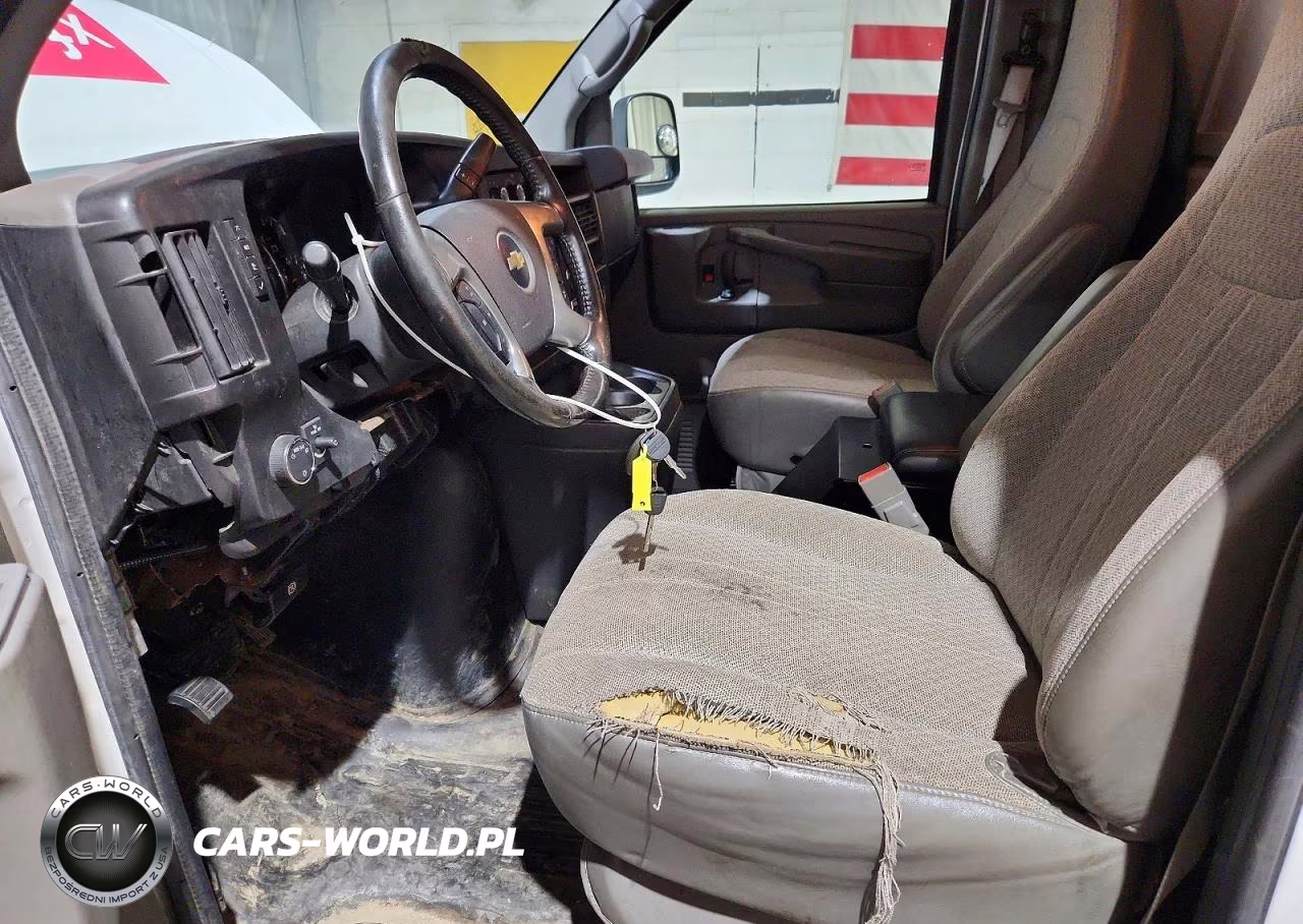 2015 Chevrolet Express G2500 VIN:1GCWGFCFXF1167607 - 7
