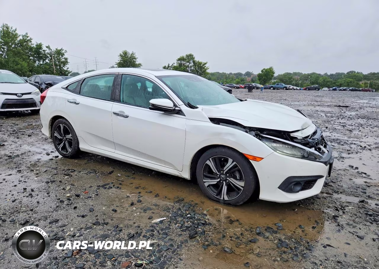 2016 Honda Civic Touring VIN:19XFC1F90GE026967 - 4