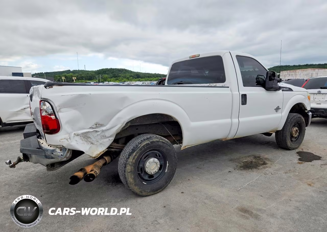 2013 Ford F250 Super Duty VIN:1FTBF2BT4DEA37488 - 3