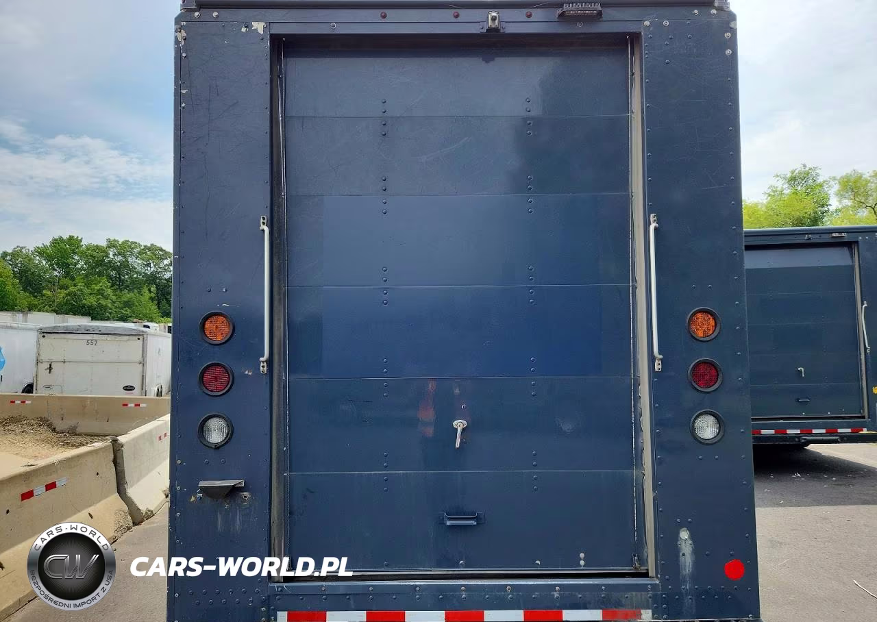 2020 Ford F59 Delivery Truck VIN:1F65F5KNXL0A05997 - 10