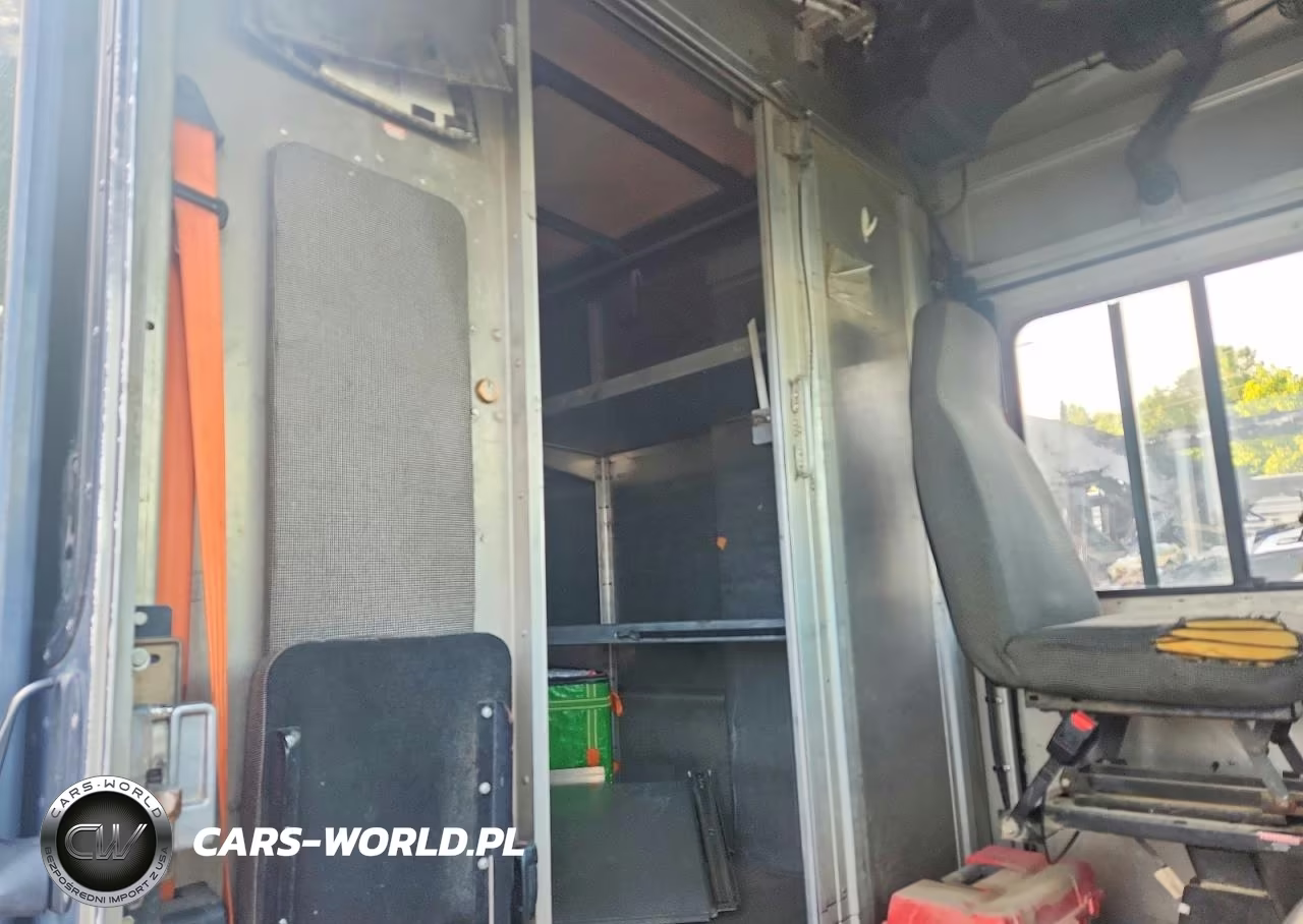 2020 Freightliner Mt45G Delivery Truck VIN:4UZAC2EA4LCMH6030 - 11