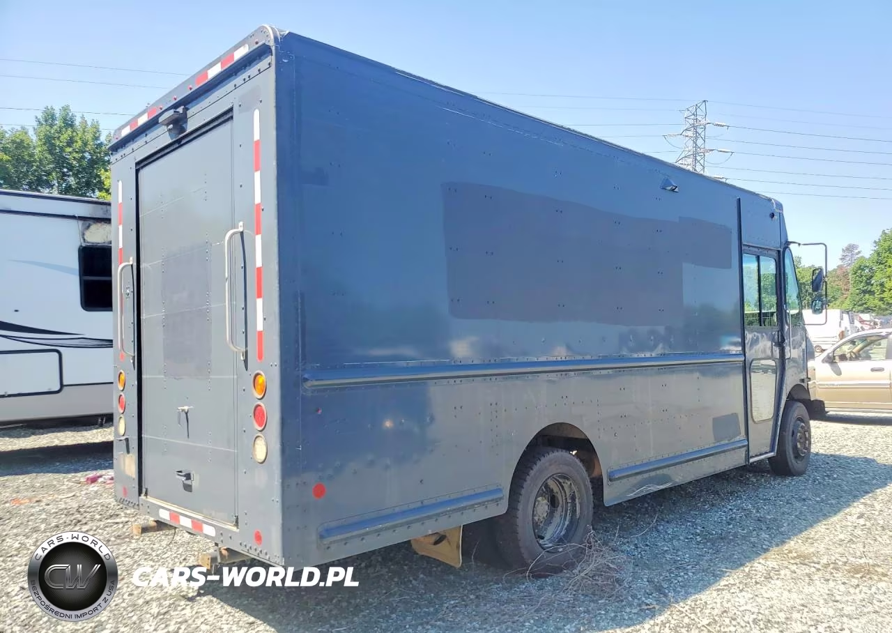 2020 Freightliner Mt45G Delivery Truck VIN:4UZAC2EA4LCMH6030 - 3