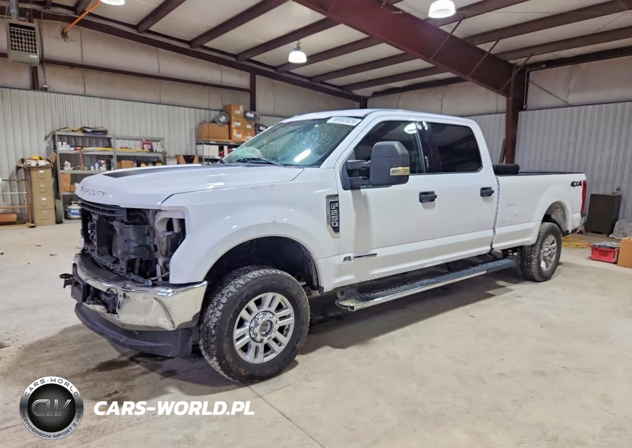 2018 Ford F250 Super Duty – zdjęcie 1 z 12