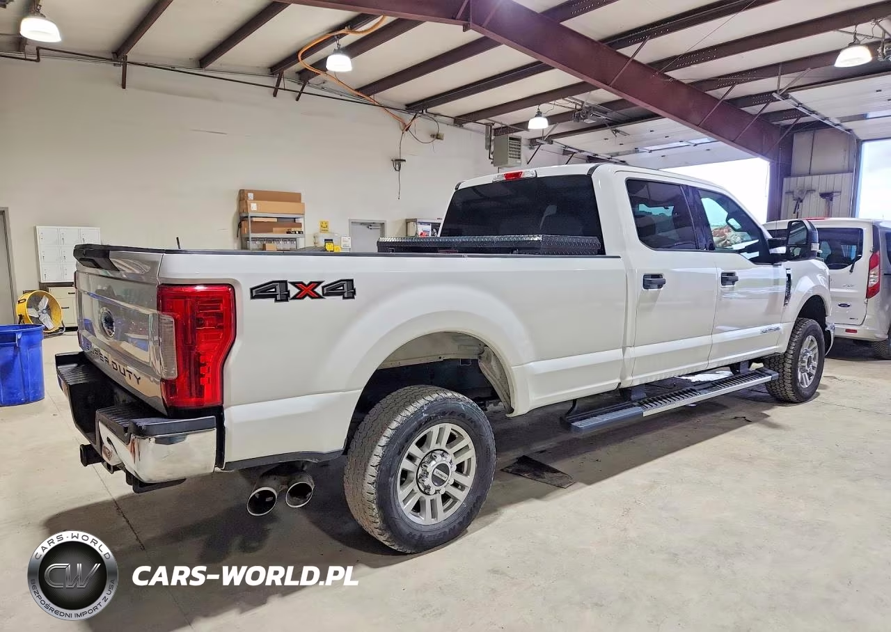 2018 Ford F250 Super Duty VIN:1FT7W2BT3JEB21397 - 3