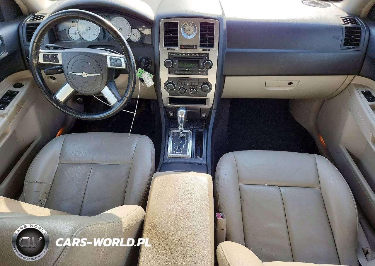 2007 Chrysler 300 Touring VIN:2C3KA53G67H682193 - 8