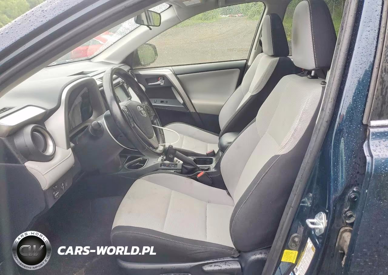 2018 Toyota Rav4 Xle VIN:JTMRFREV0JJ217980 - 7