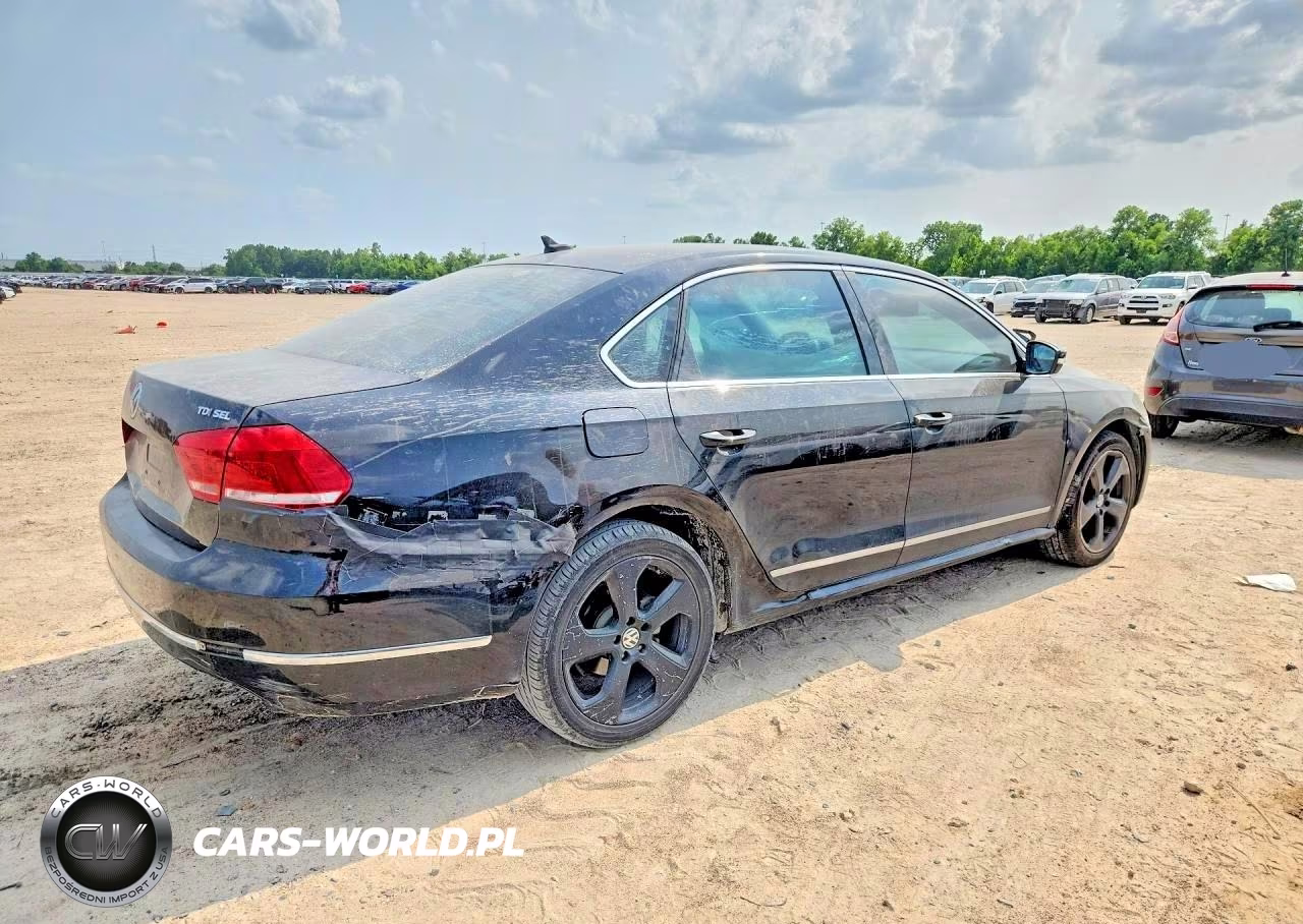 2014 Volkswagen Passat Sel VIN:1VWCN7A37EC071716 - 3