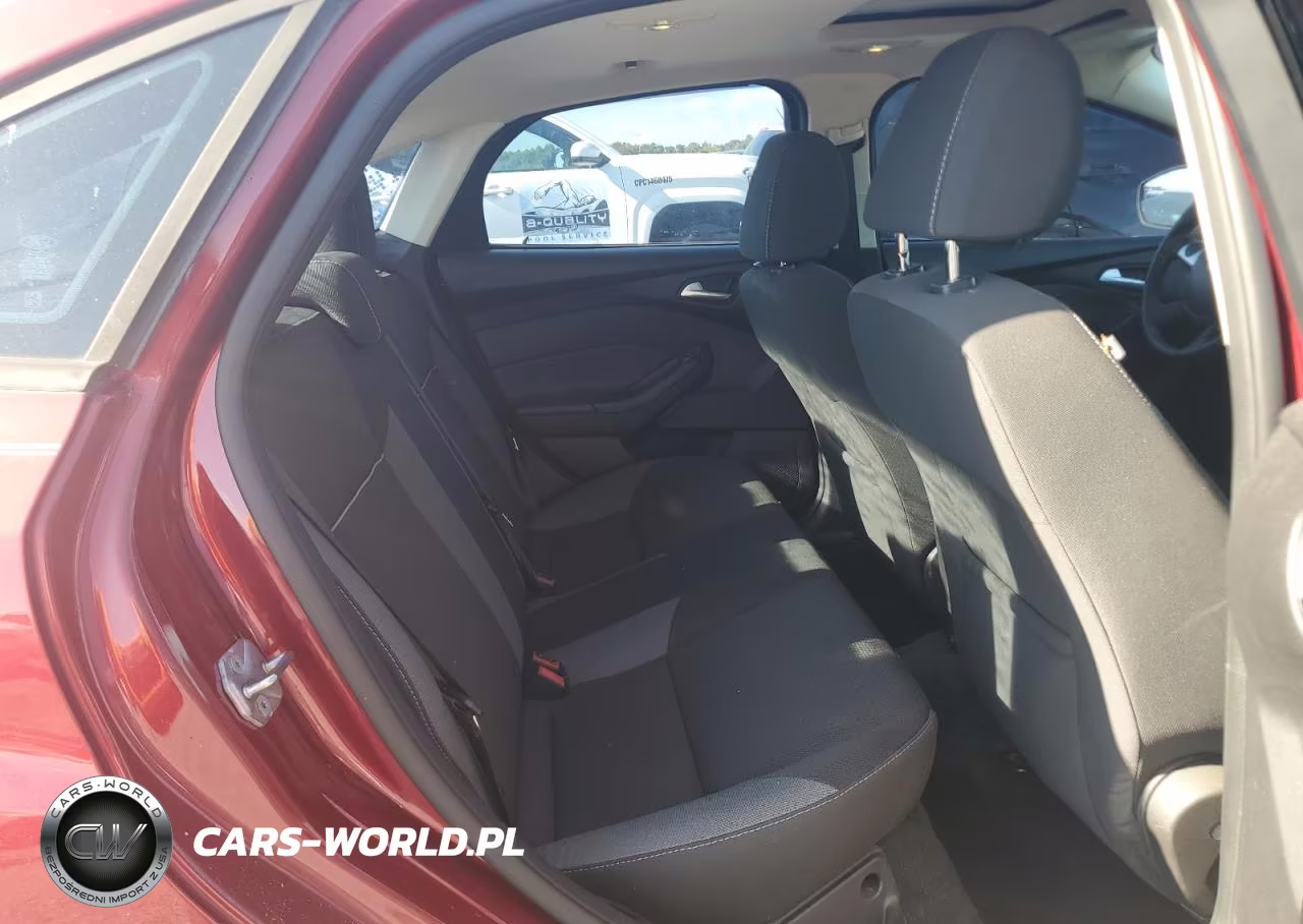 2019 Triumph Car Uk VIN:1FADP3F2XDL187426 - 10