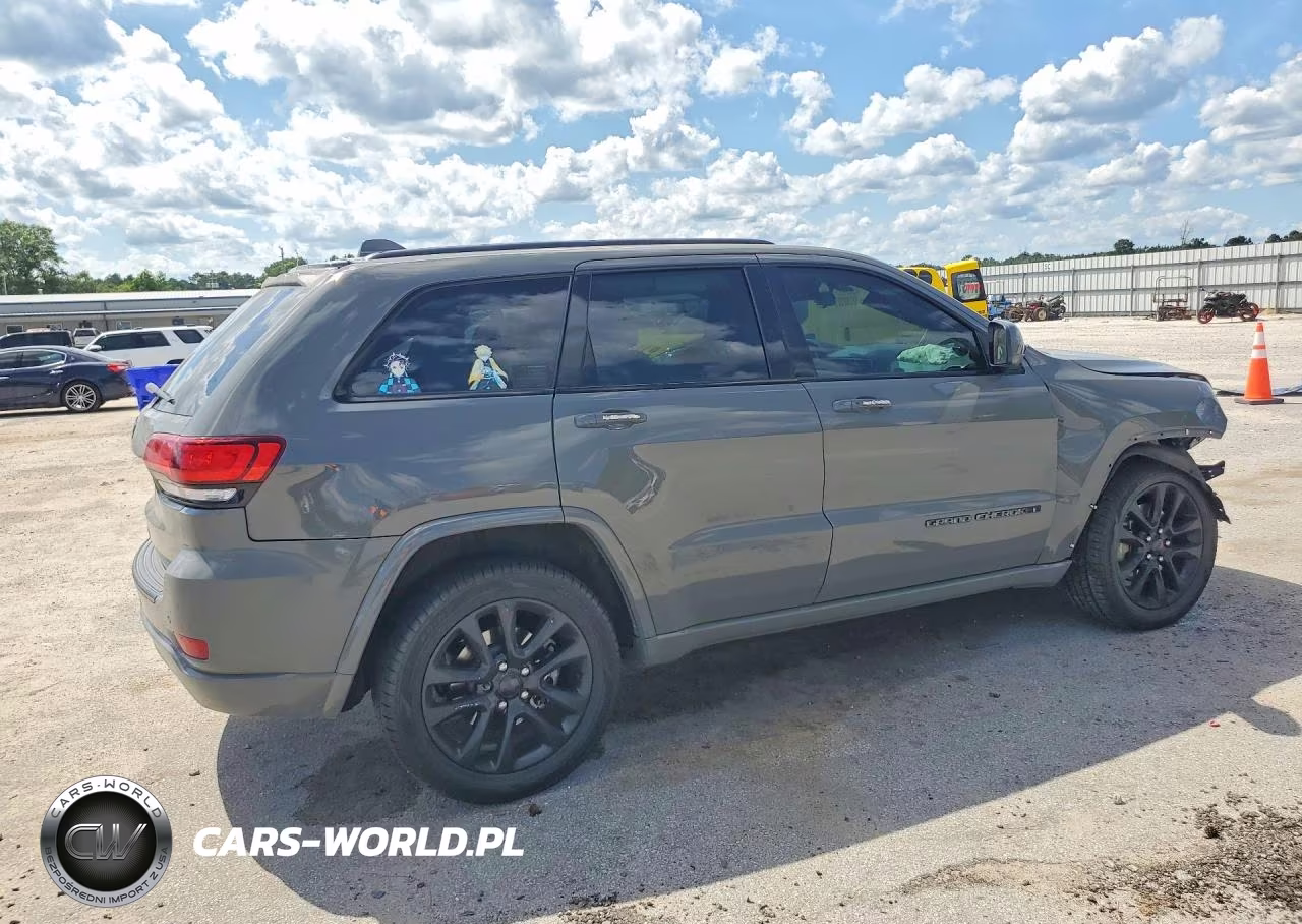 2021 Jeep Grand Cherokee Laredo VIN:1C4RJEAG2MC597248 - 3