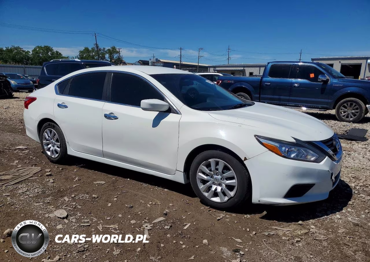 2016 Nissan Altima 2.5 S VIN:1N4AL3AP2GC157147 - 4