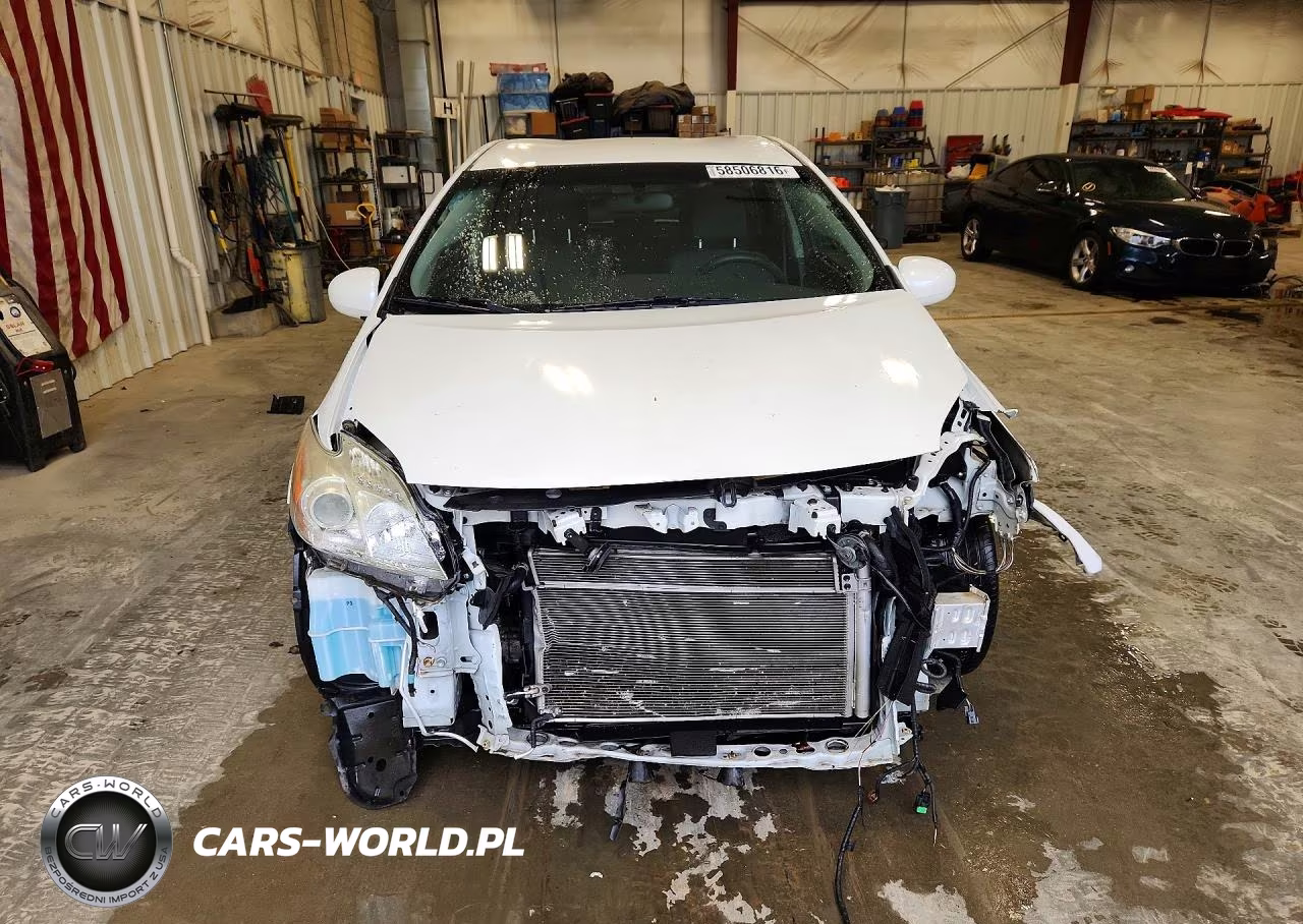 2014 Toyota Prius Two VIN:JTDKN3DU9E1751012 - 5
