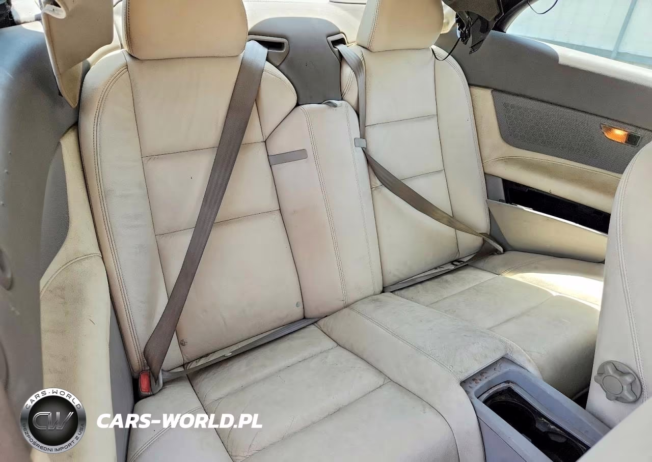 2010 Volvo C70 T5 VIN:YV1672MC9AJ090082 - 10