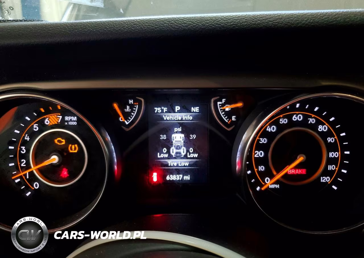 2018 Jeep Wrangler Unlimited Sport VIN:1C4HJXDN5JW332514 - 9
