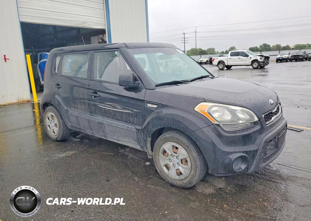 2013 Kia Soul Base VIN:KNDJT2A53D7526606 - 4