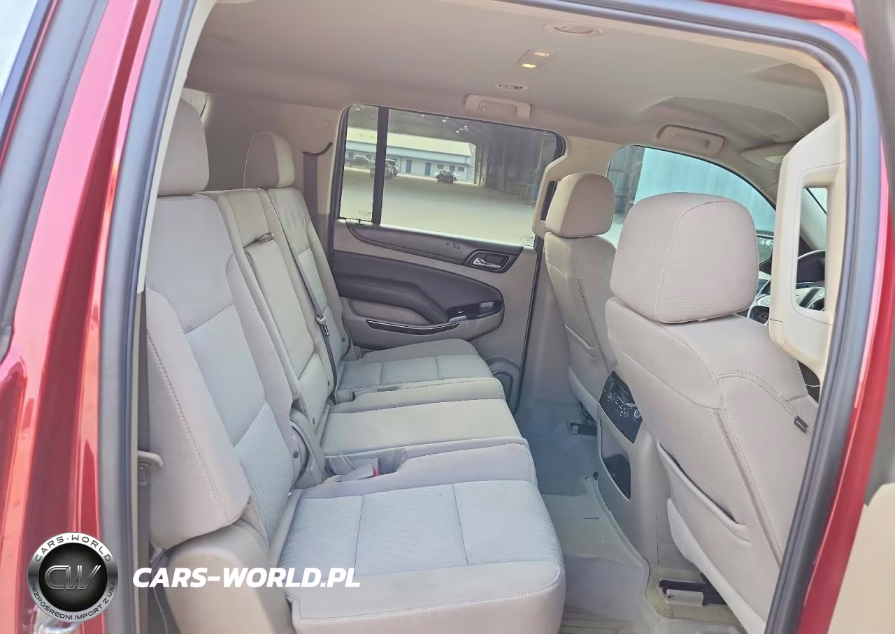 2018 Chevrolet Suburban C1500 Ls VIN:1GNSCGKC7JR301692 - 11
