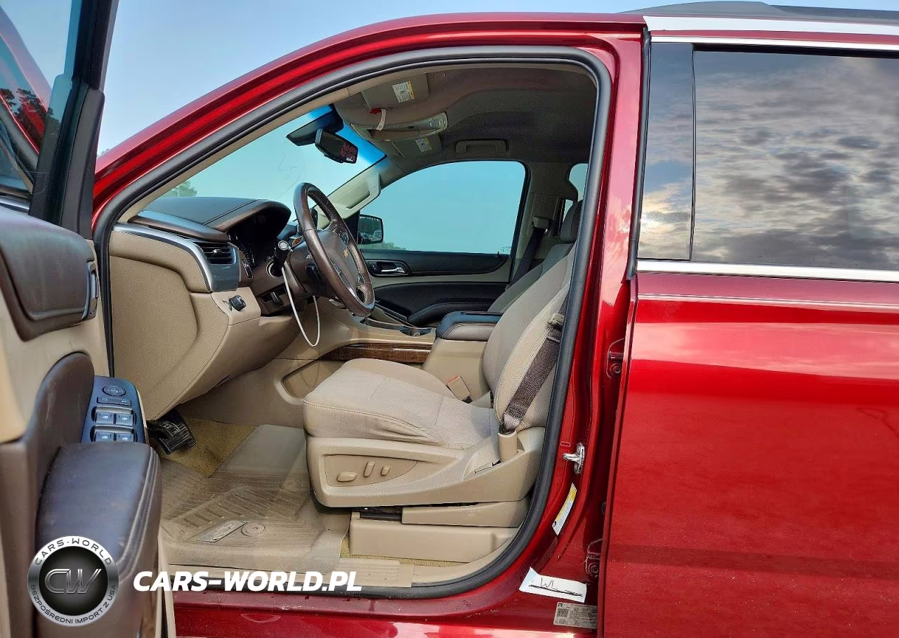 2018 Chevrolet Suburban C1500 Ls VIN:1GNSCGKC7JR301692 - 13