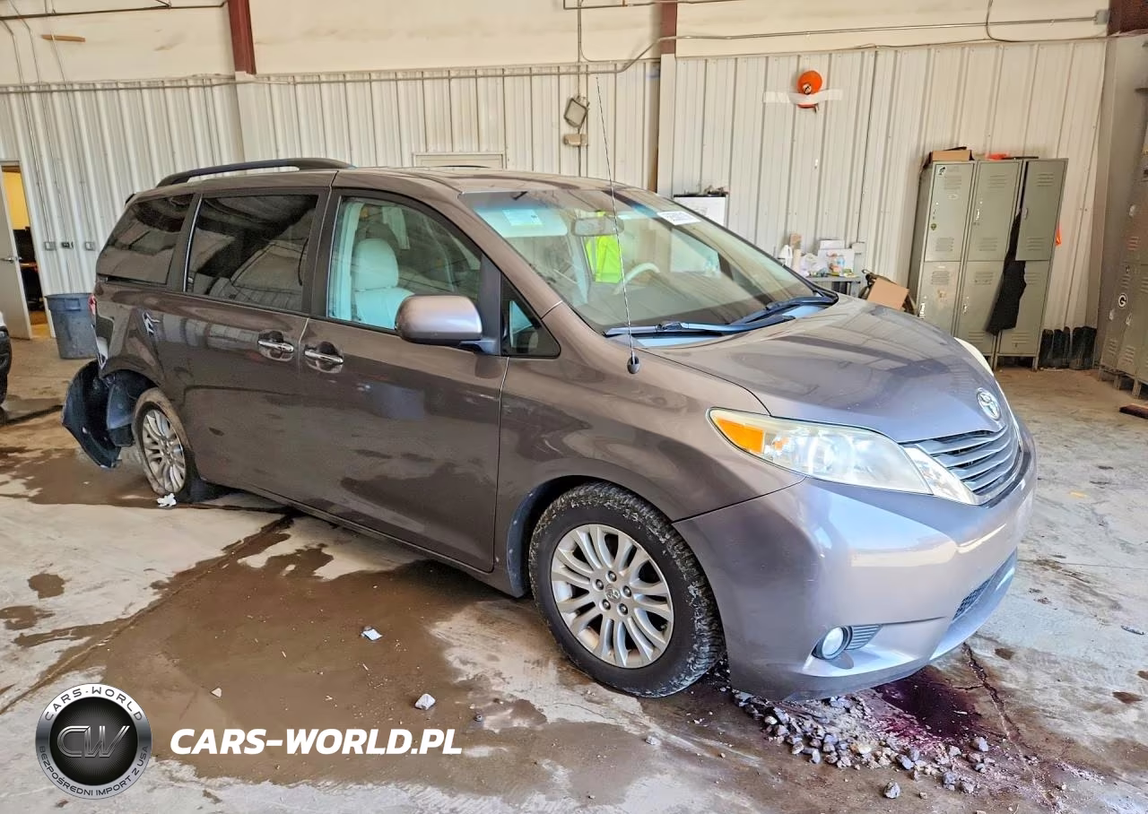 2014 Toyota Sienna Xle 8-Passenger VIN:5TDYK3DC2ES497348 - 4