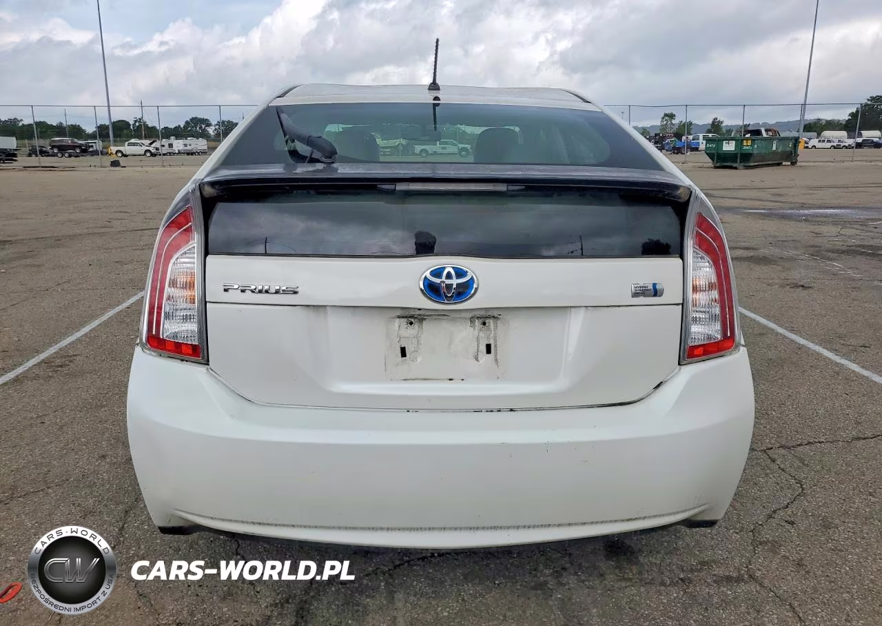 2013 Toyota Prius Two VIN:JTDKN3DU9D1641706 - 6