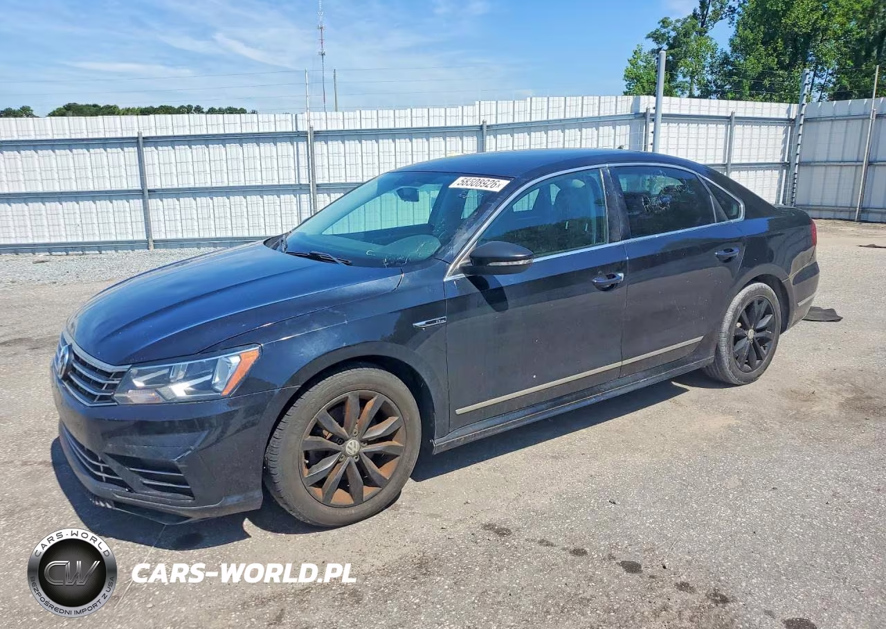 2017 Volkswagen Passat R-Line – zdjęcie 1 z 12
