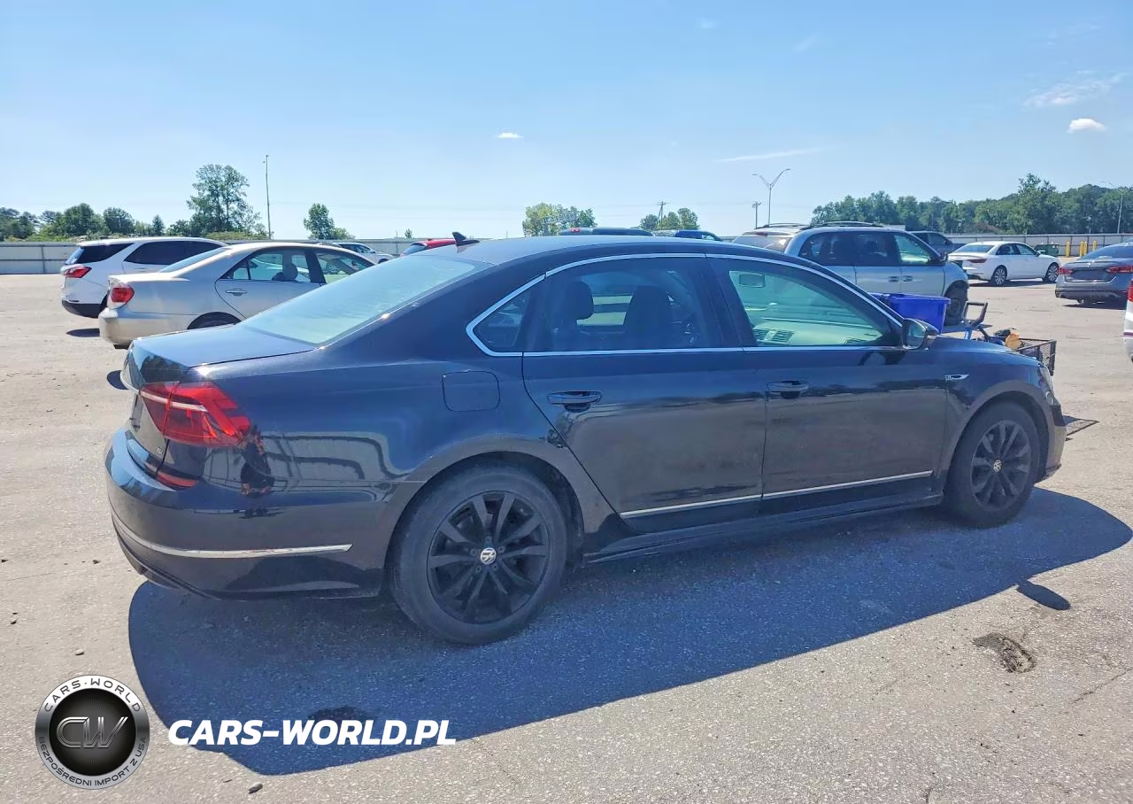 2017 Volkswagen Passat R-Line VIN:1VWDT7A36HC010551 - 3