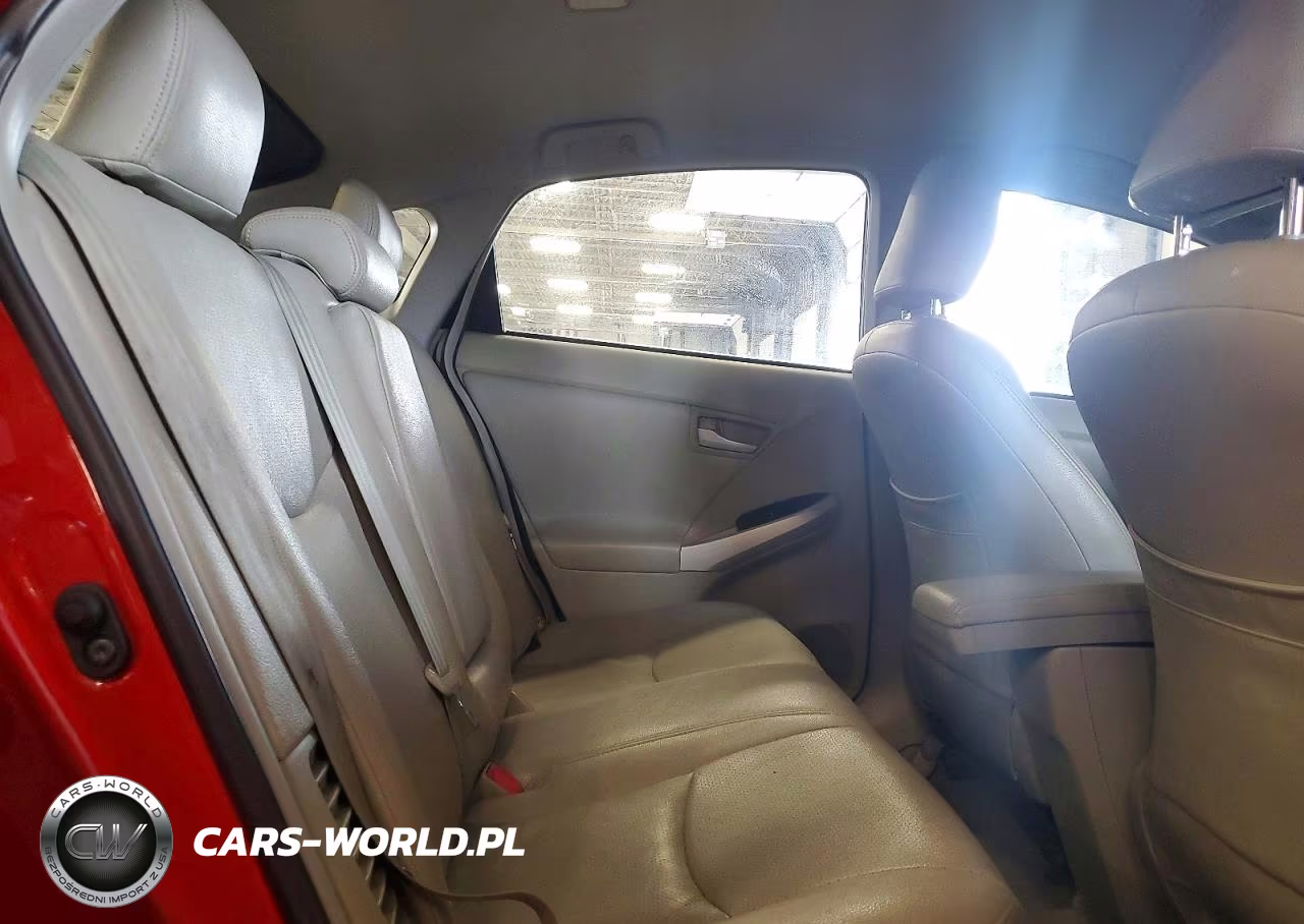 2011 Toyota Prius Two VIN:JTDKN3DUXB5310316 - 11