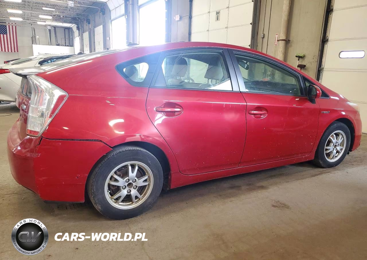 2011 Toyota Prius Two VIN:JTDKN3DUXB5310316 - 3