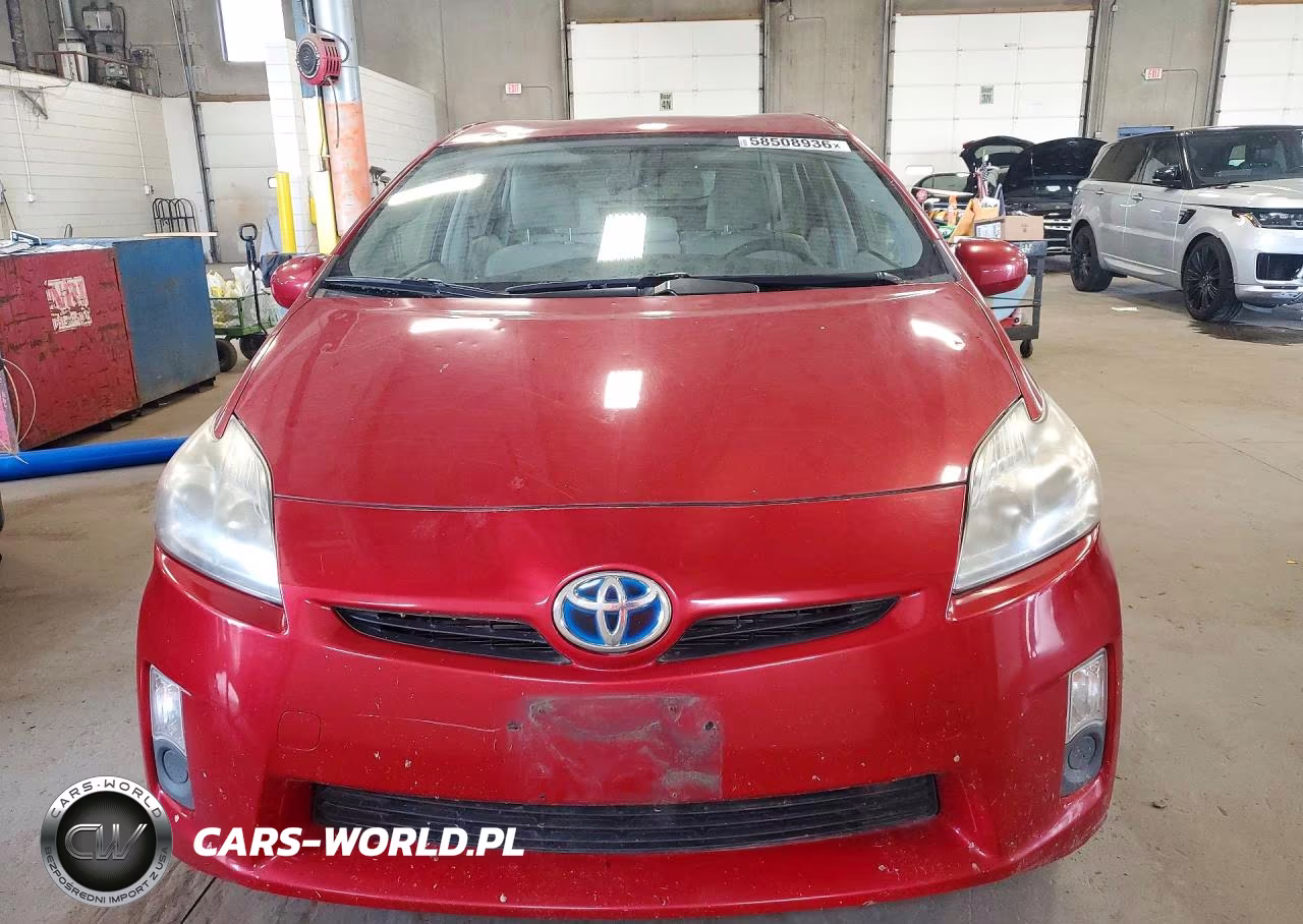 2011 Toyota Prius Two VIN:JTDKN3DUXB5310316 - 5