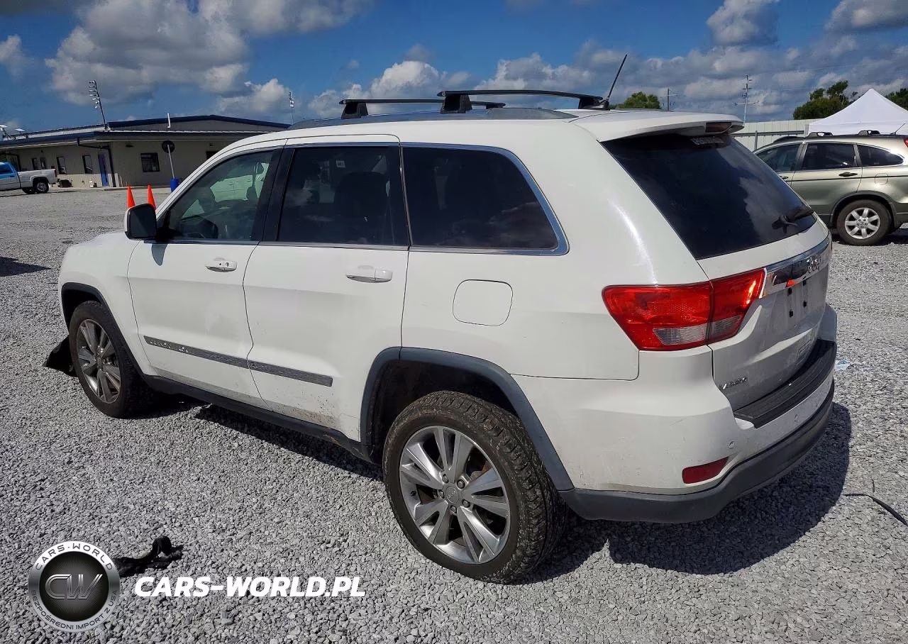 2013 Jeep Grand Cherokee VIN:1C4RJEAG0DC569724 - 2