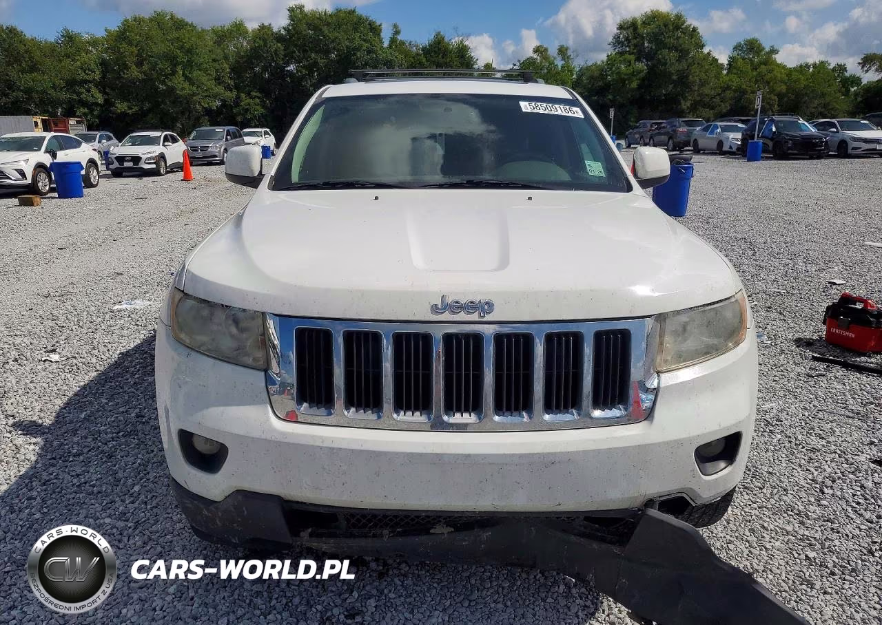 2013 Jeep Grand Cherokee VIN:1C4RJEAG0DC569724 - 5